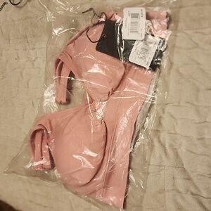 Peach Layla sports bra